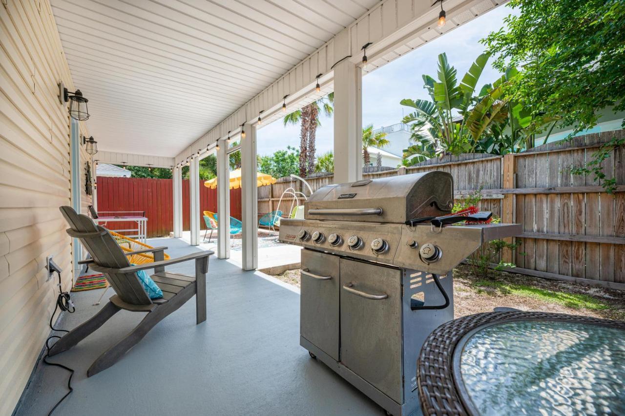 Private Beach Access, Fenced Yard & Pet Friendly, Pool, Cabana Life Beach House เดสติน ภายนอก รูปภาพ
